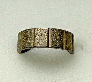 Vintage Uncas Cigar Band Ring Sz 7 Silver Gold Metal Ribbed As-Is